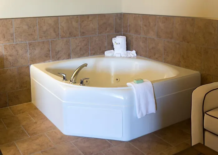 & Convention Center Hotel 3*