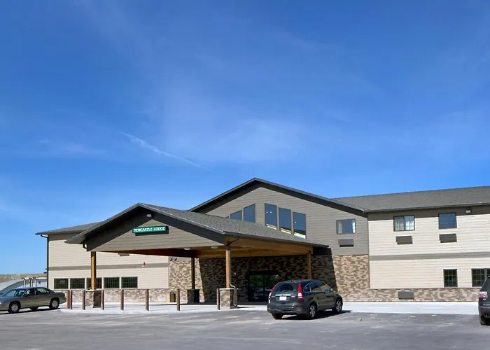 Hotel & Convention Center